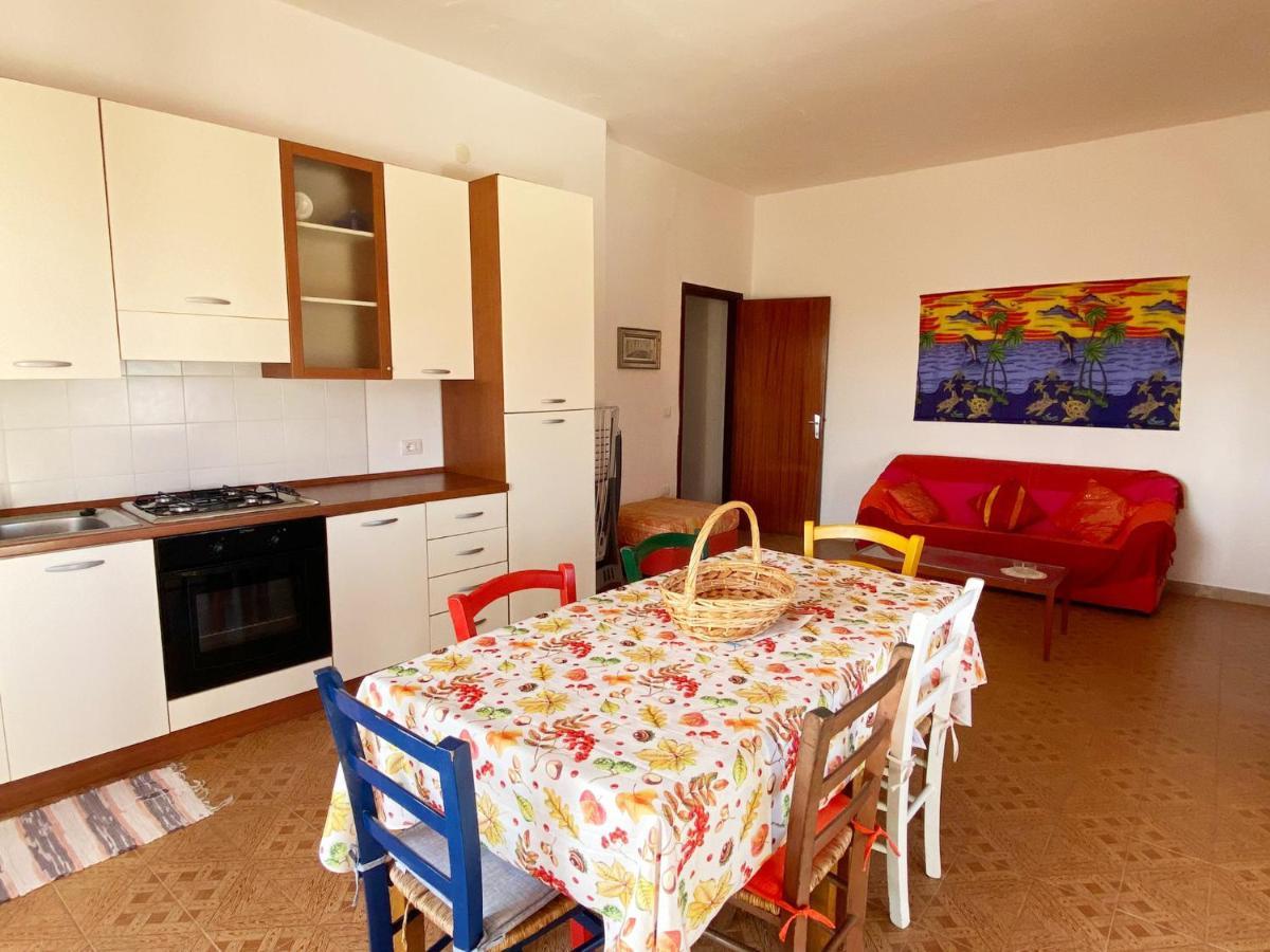 I Fenicotteri - Appartamenti Sul Mare Calasetta Exterior photo