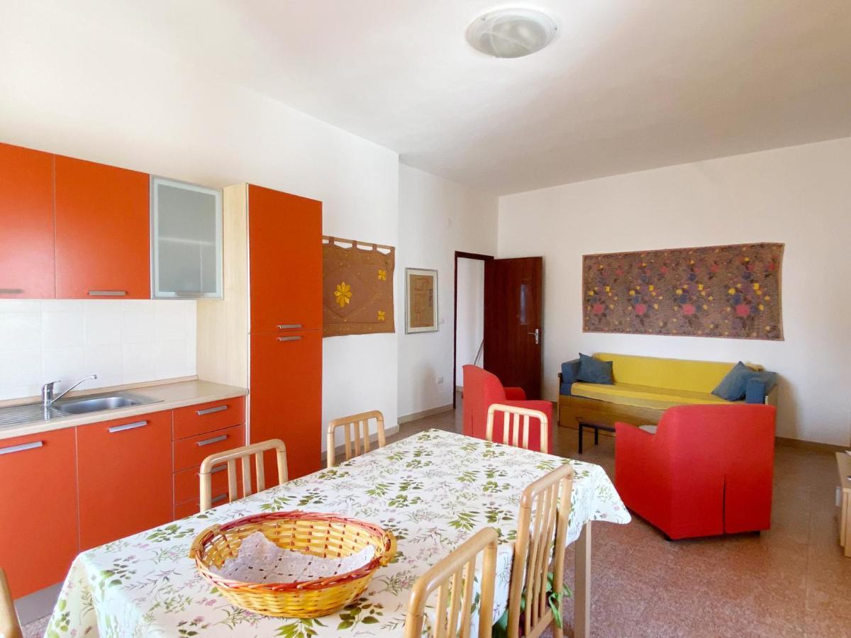 I Fenicotteri - Appartamenti Sul Mare Calasetta Exterior photo